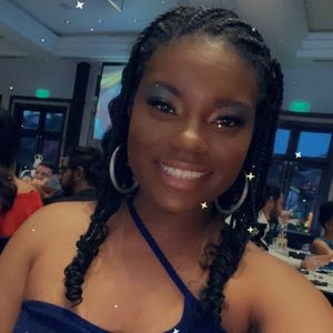 Meet your Posher, Jayde